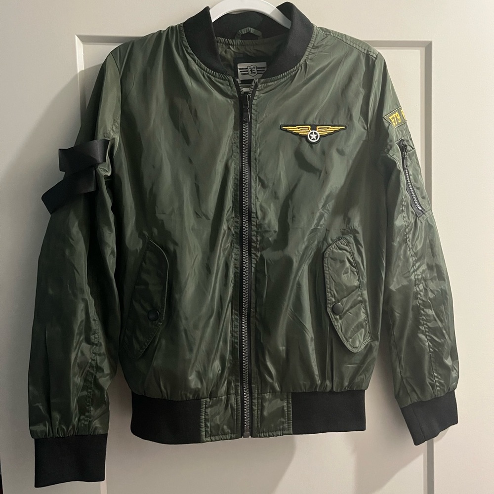 ET9 Design Military Bomber Jacket with Zipper Pockets